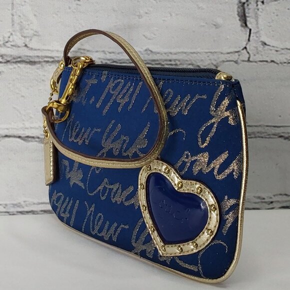 'COACH' 'POPPY' SIGNATURE SCRIPT LUREX JACQUARD WRISTLET NAVY BLUE/GOLD - Picture 4 of 15